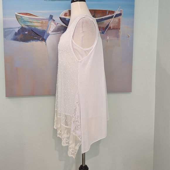 NWT Feratelli white 2 layer tank - Picture 2 of 6